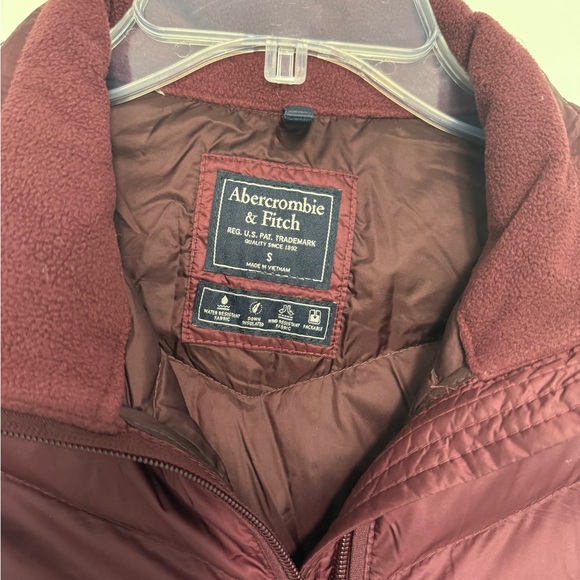 Abercrombie and fitch maroon jacket - Picture 3 of 3